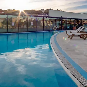 4* מלון דירות Vip Executive Eden